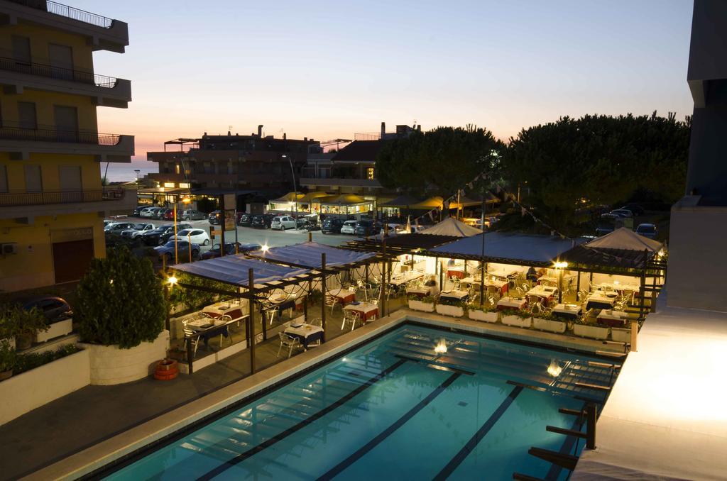 Grand Hotel Helios Tarquinia Exterior photo