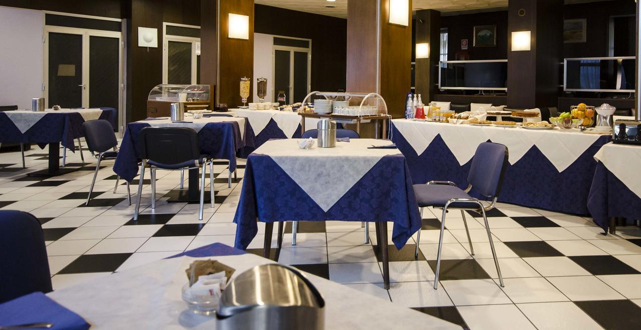 Grand Hotel Helios Tarquinia Exterior photo